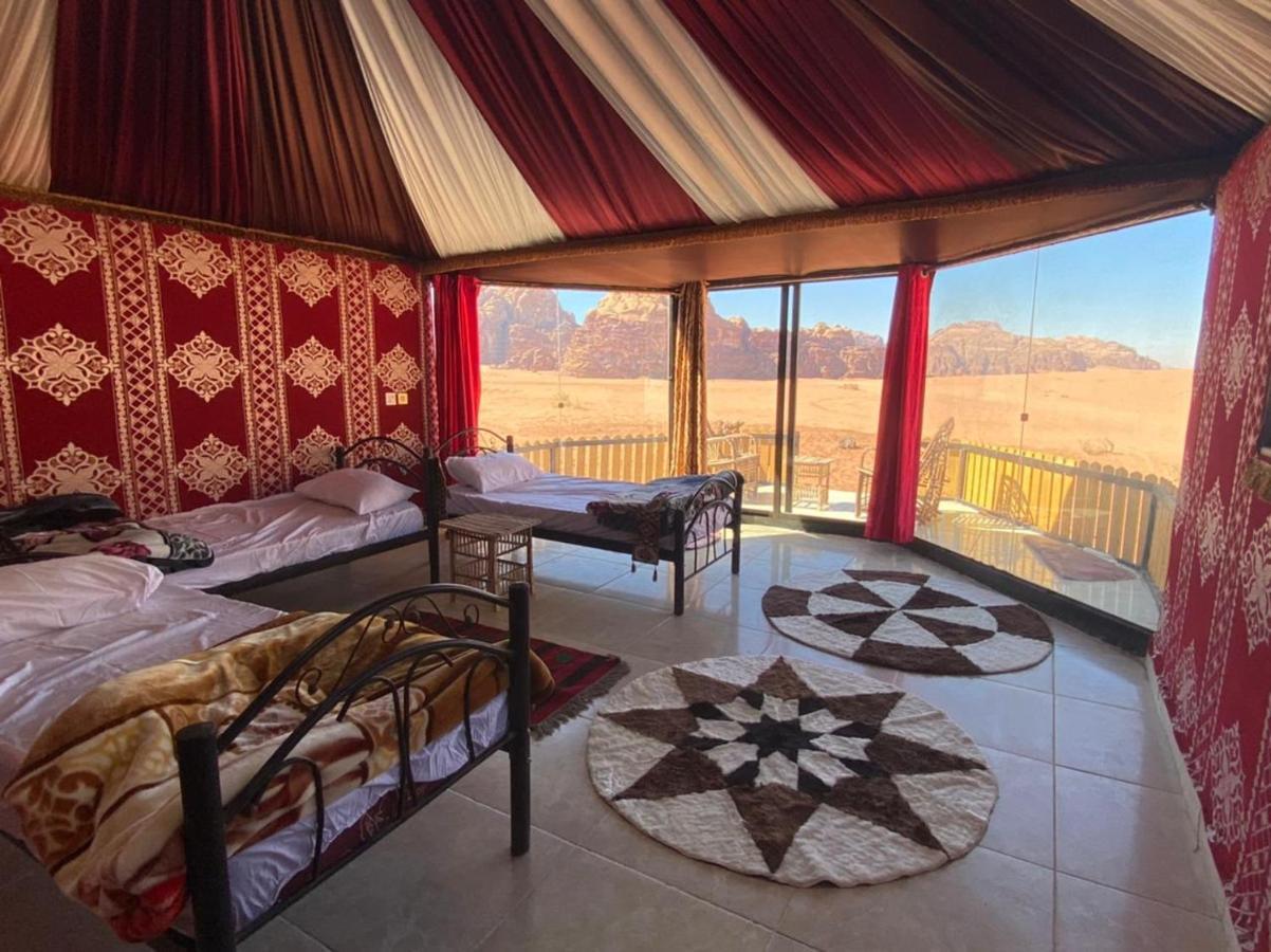 Bedouin Holidays Camp And Jeep Tours Hotel Wadi Rum Bagian luar foto