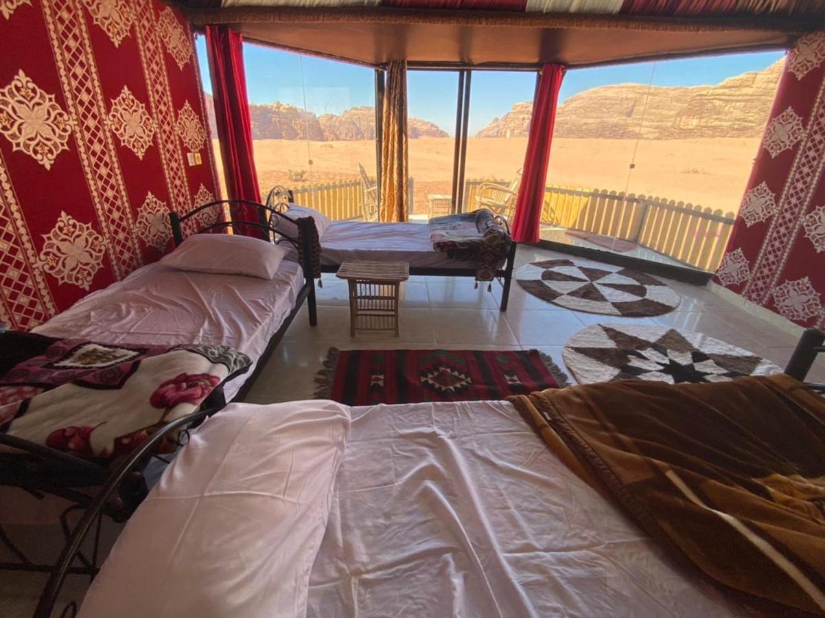 Bedouin Holidays Camp And Jeep Tours Hotel Wadi Rum Bagian luar foto