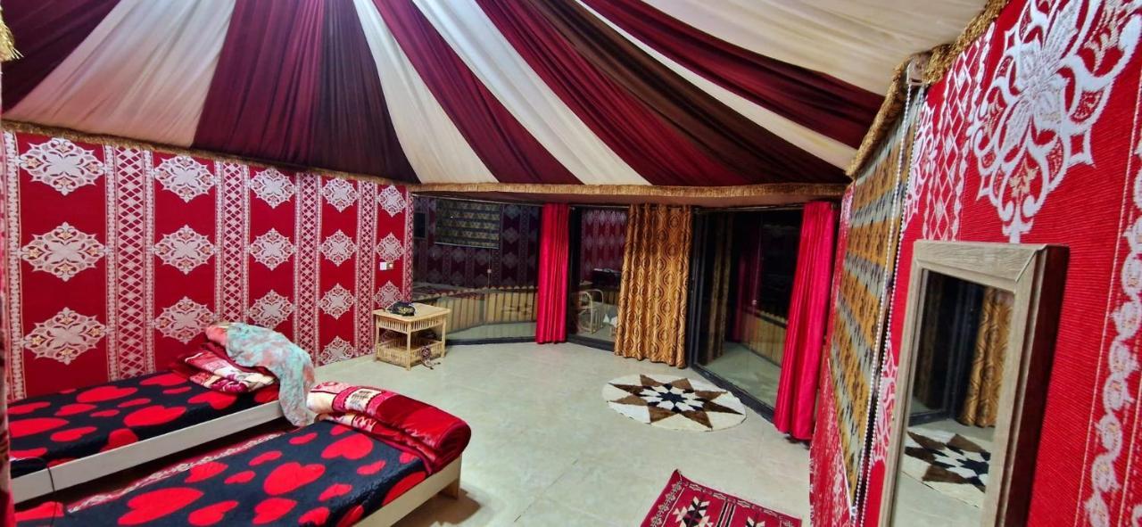 Bedouin Holidays Camp And Jeep Tours Wadi Rum Bagian luar foto