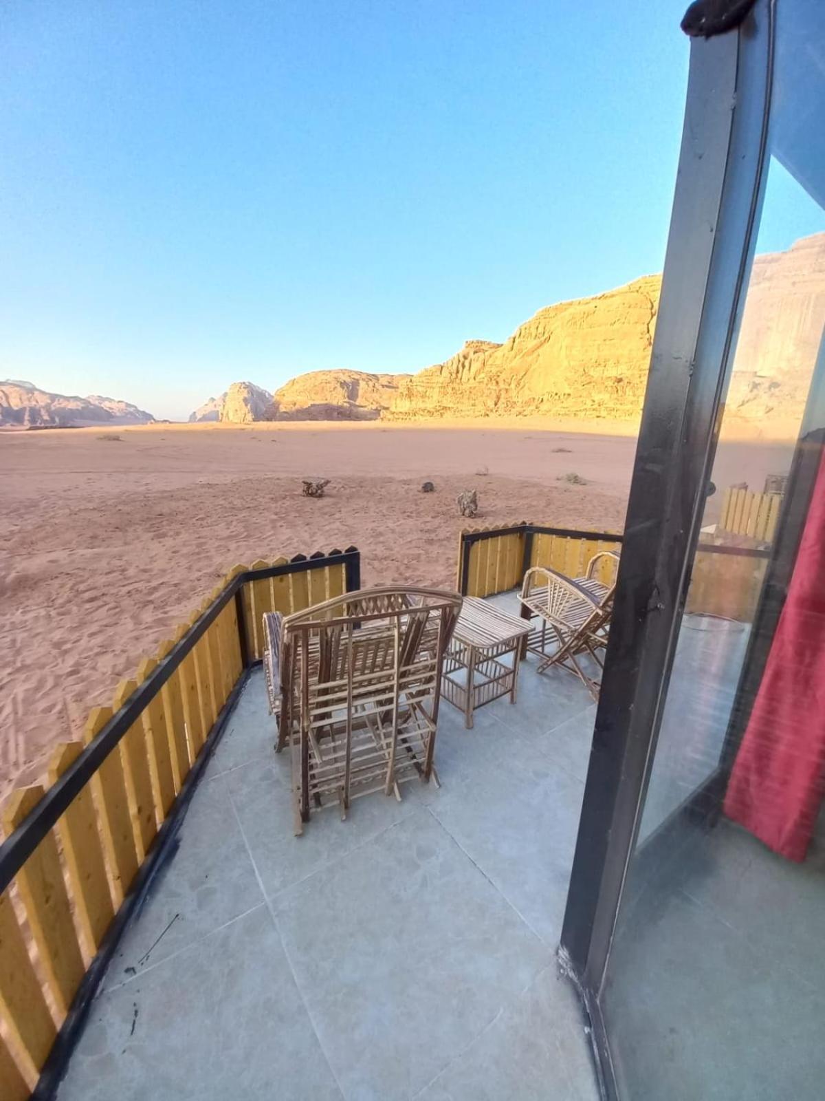 Bedouin Holidays Camp And Jeep Tours Hotel Wadi Rum Bagian luar foto