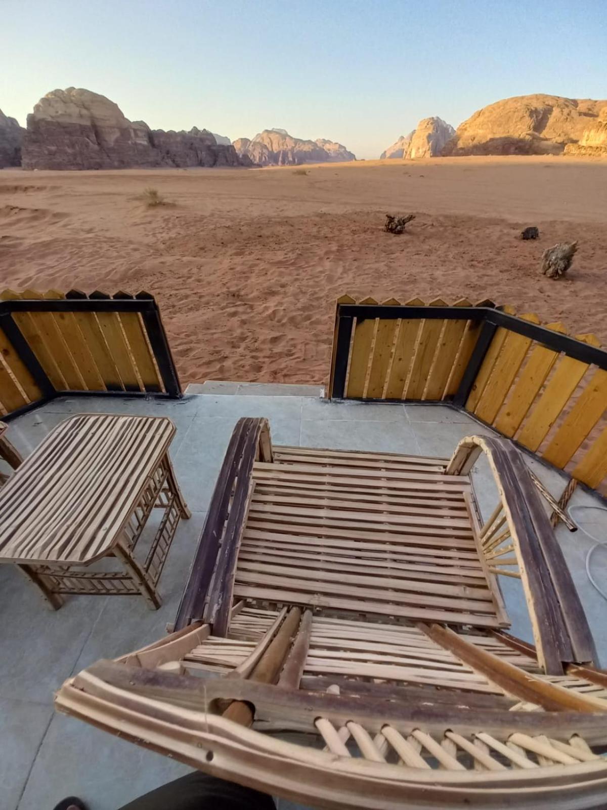 Bedouin Holidays Camp And Jeep Tours Hotel Wadi Rum Bagian luar foto