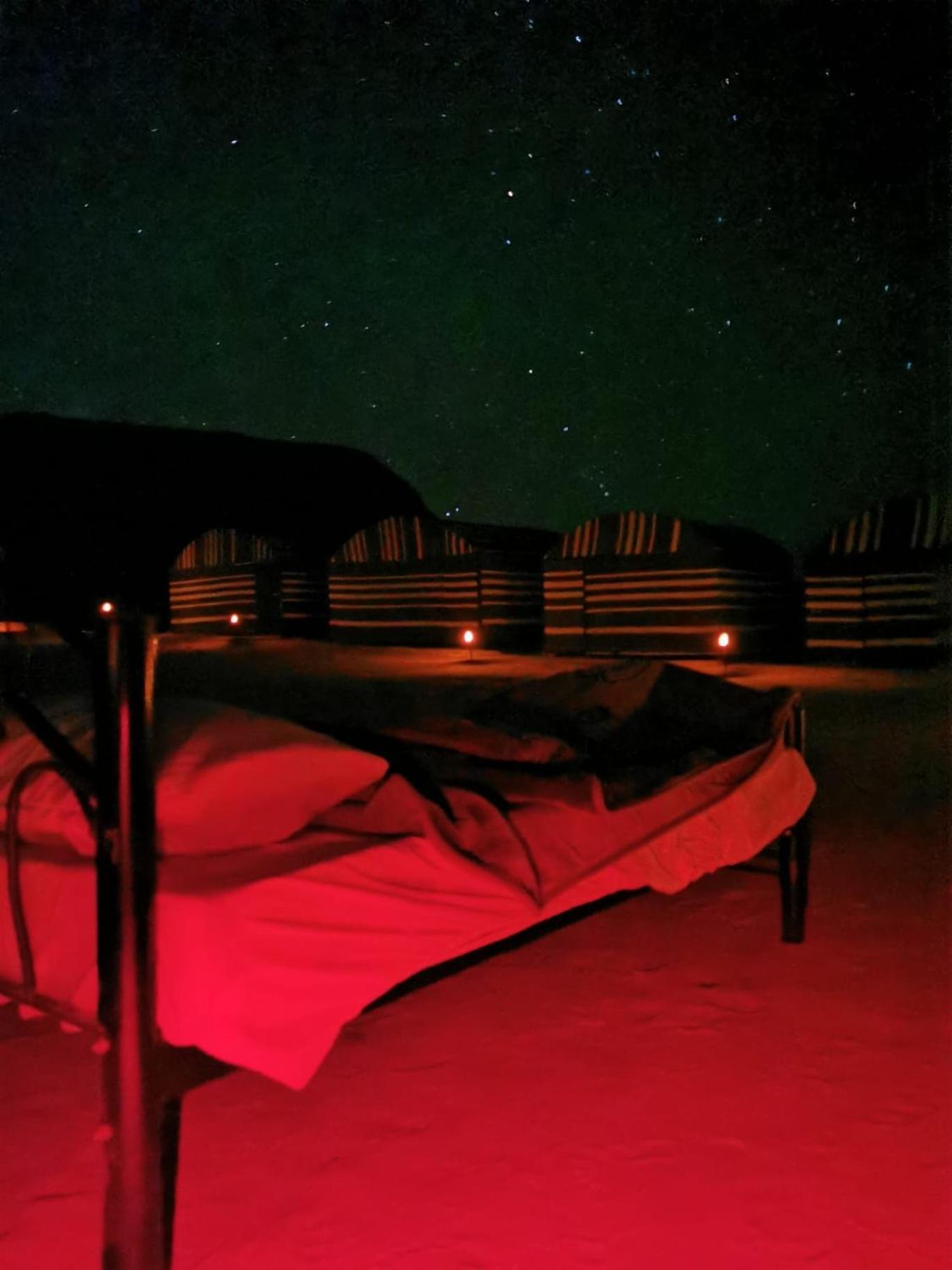 Bedouin Holidays Camp And Jeep Tours Hotel Wadi Rum Bagian luar foto