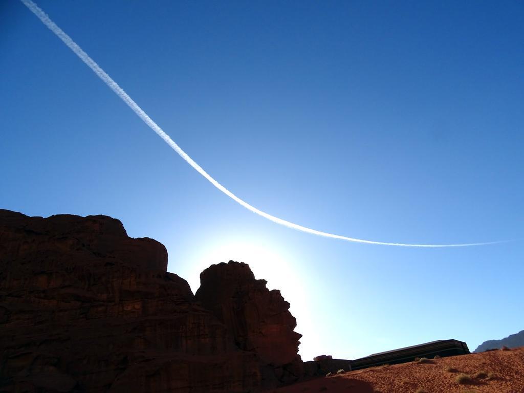 Bedouin Holidays Camp And Jeep Tours Hotel Wadi Rum Bagian luar foto