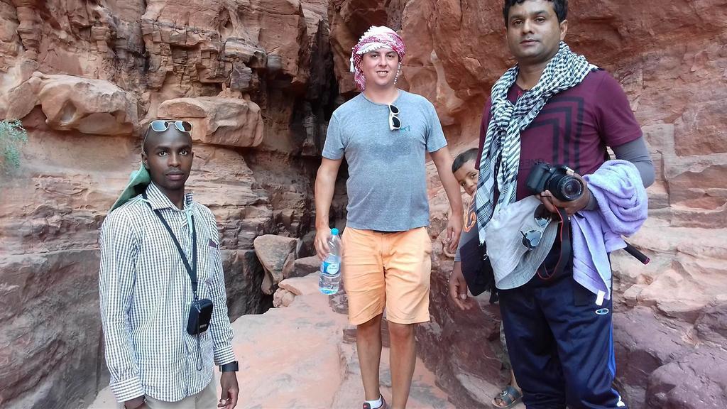 Bedouin Holidays Camp And Jeep Tours Wadi Rum Bagian luar foto