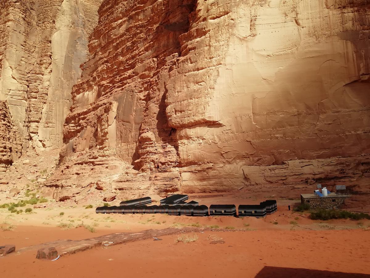 Bedouin Holidays Camp And Jeep Tours Wadi Rum Bagian luar foto